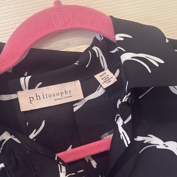 Philosophy NWT black/white dragonfly button down, XS - Picture 4 of 8